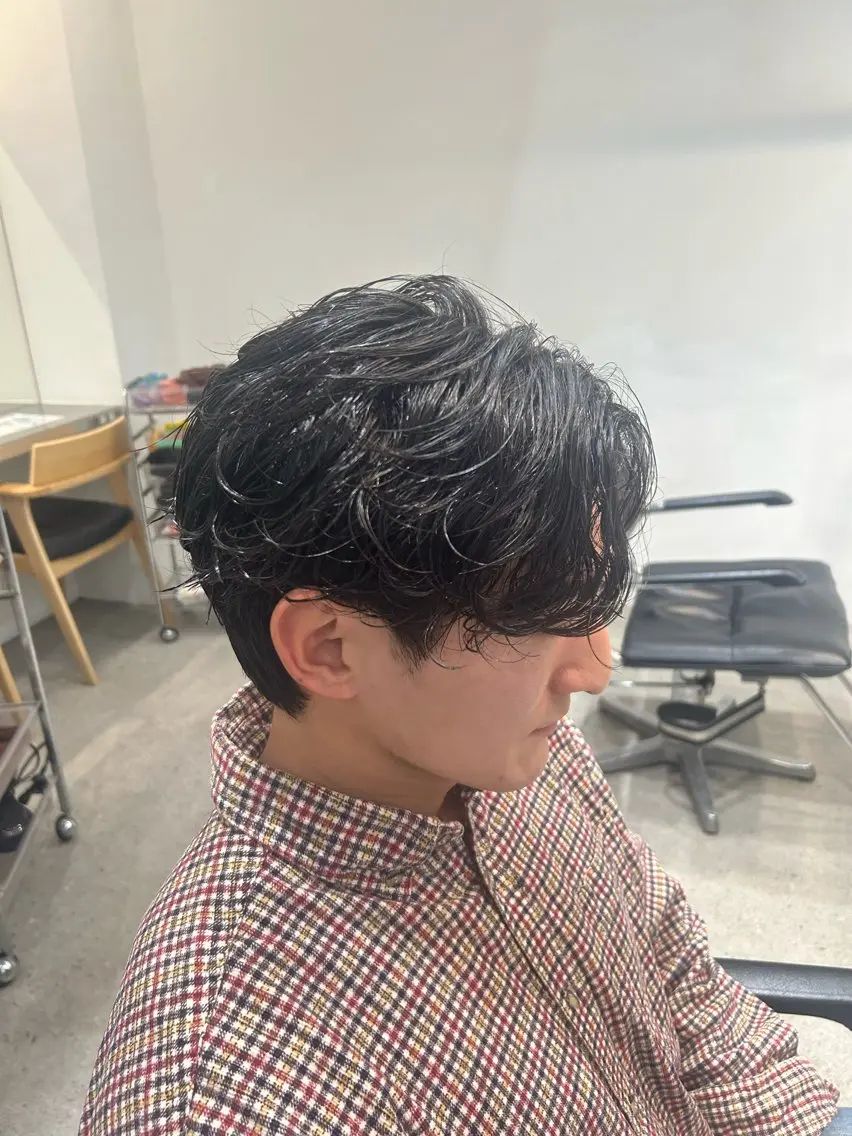 パーマ メンズ パーマカラー支持⭕️ 春山凜乃介のヘアスタイル