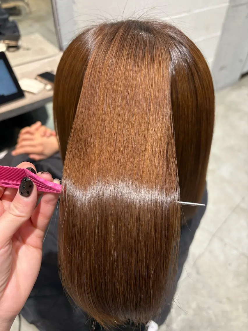 ミディアム 酸性ストレート カット 縮毛矯正 Juna✂️ レイヤー / ボブのヘアスタイル