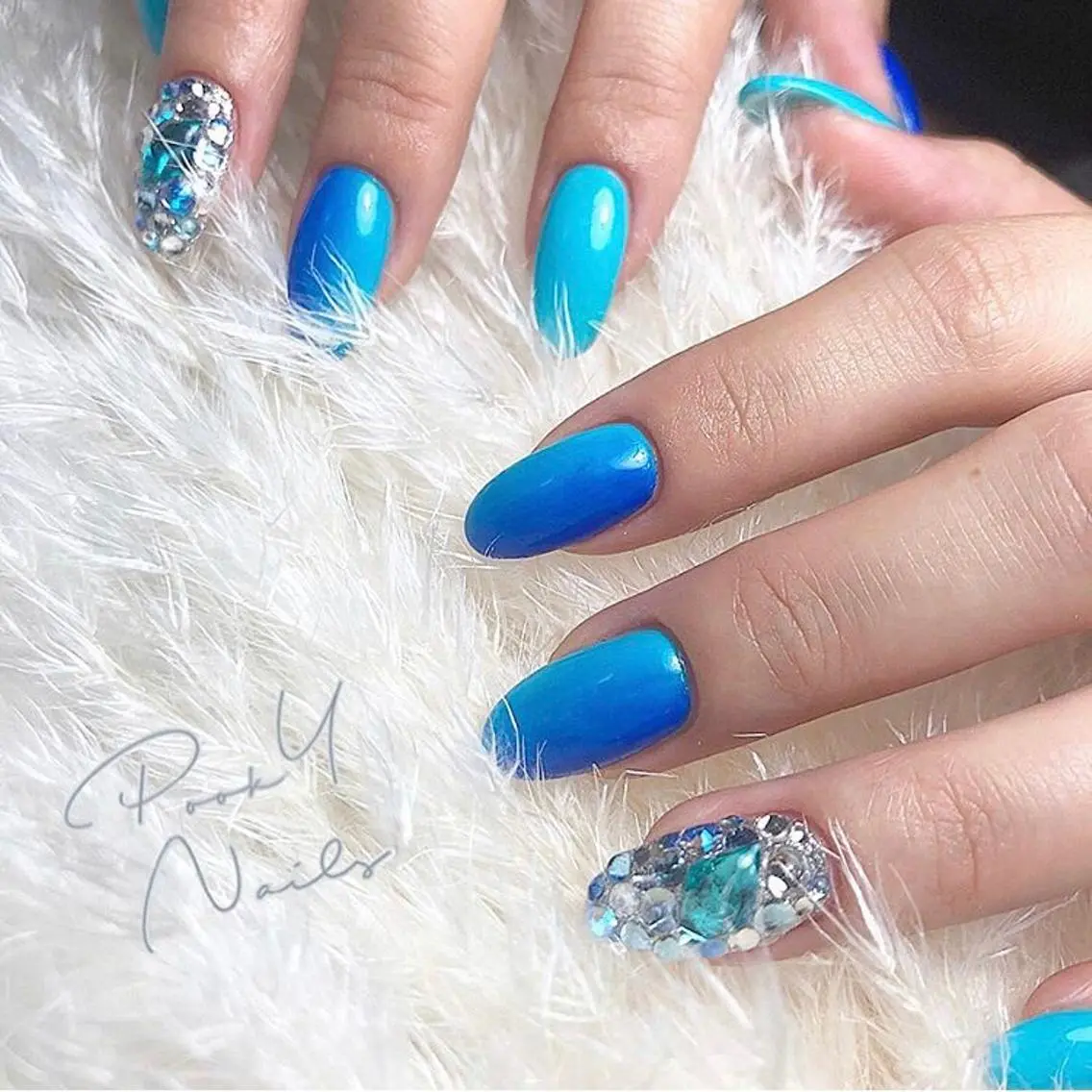 ネイル アートネイル ブルー グラデーション ハンドネイル Pooky nailsのネイルデザイン