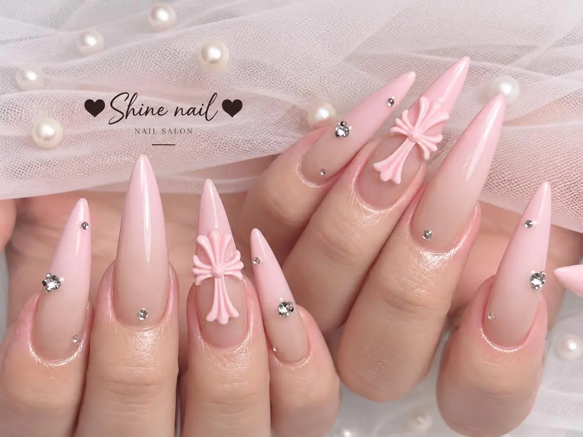 ネイル サイナ🎀 長さだし&デザインのネイルデザイン