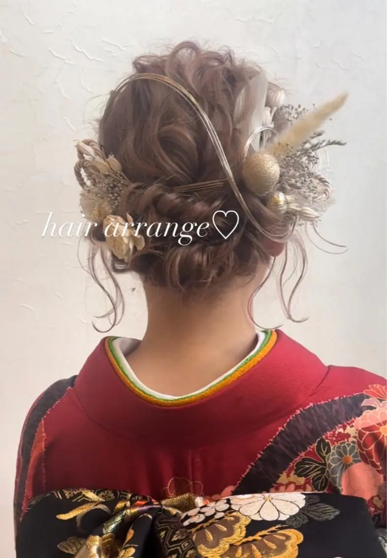 〈2026年成人式〉振袖着付け+ヘアセットの写真