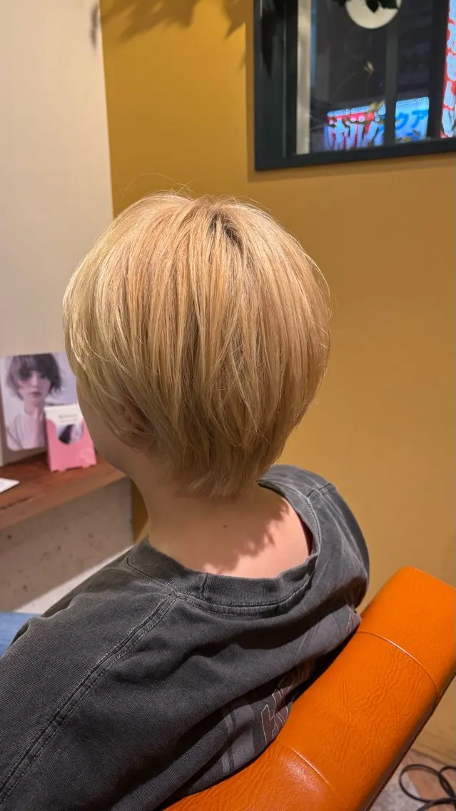 ショート ショートヘア カット ヘアカラー トリートメント 平出 千尋のヘアスタイル