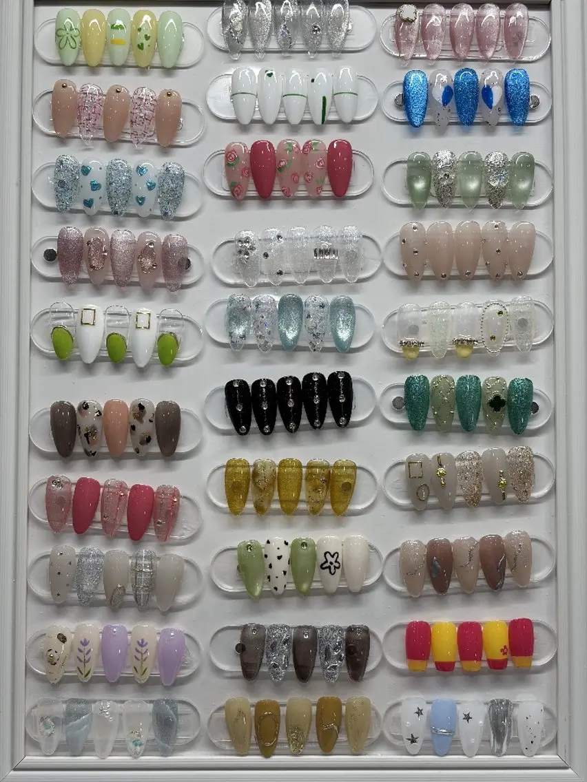 【Hand】選べる定額デザインの写真