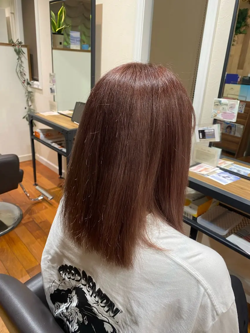 ミディアム カラー ベージュカラー ピンクカラー ピンクベージュ ヘアカラー 髙﨑 優翔のヘアスタイル