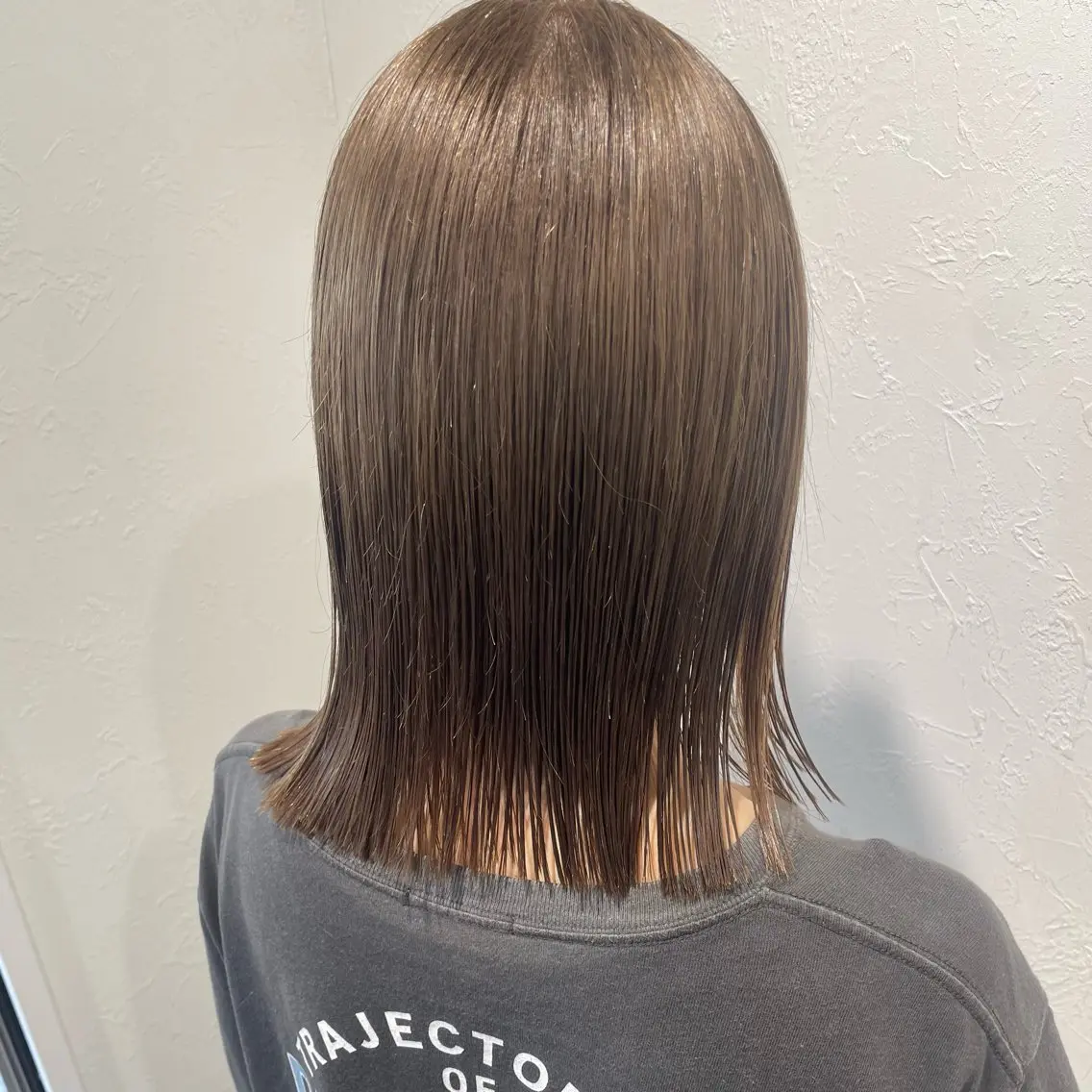 ミディアム カラー カット ヘアカラー トリートメント shiho .のヘアスタイル