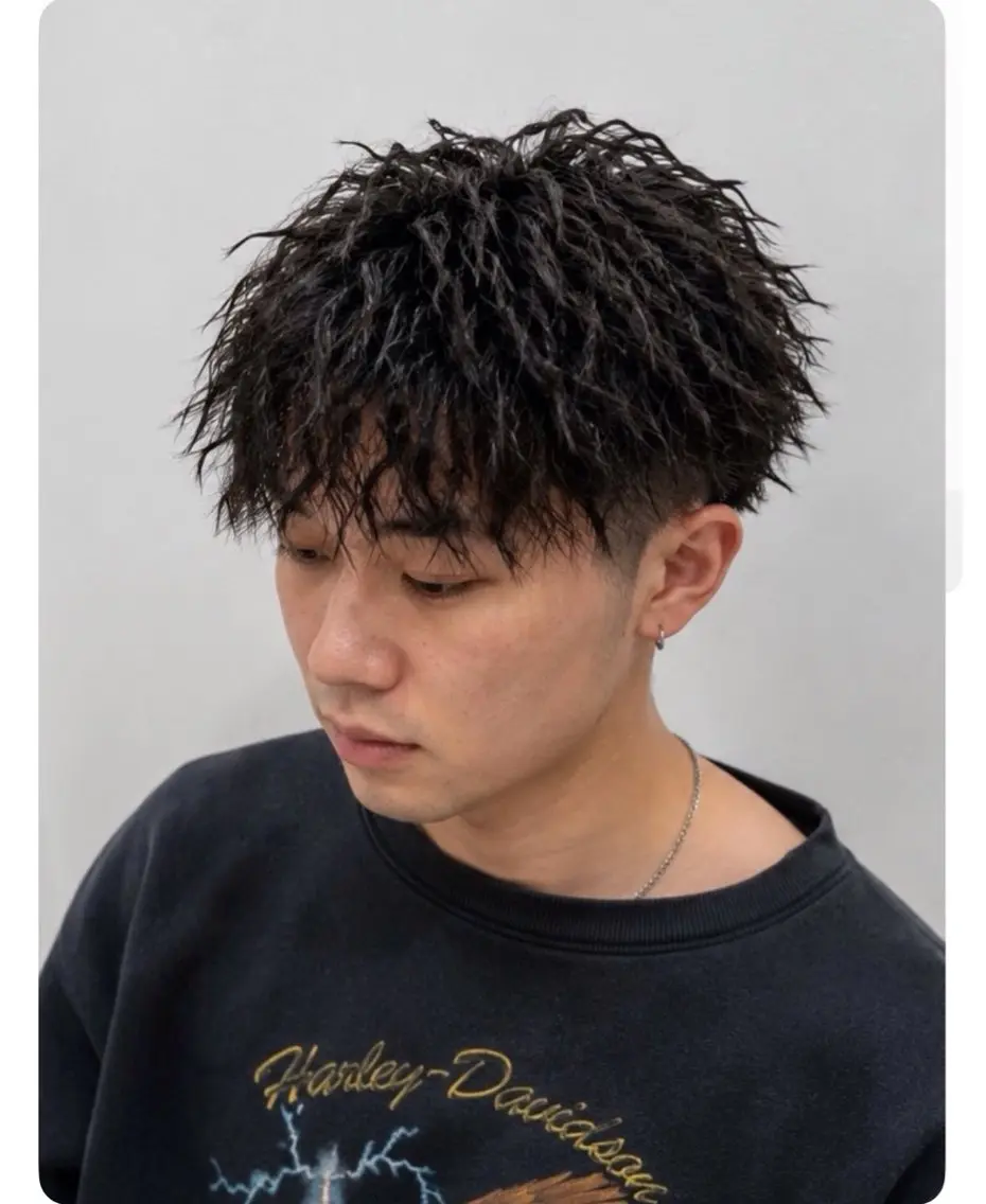 ミディアム パーマ メンズ カット パーマ ORI. men’s hairのヘアスタイル