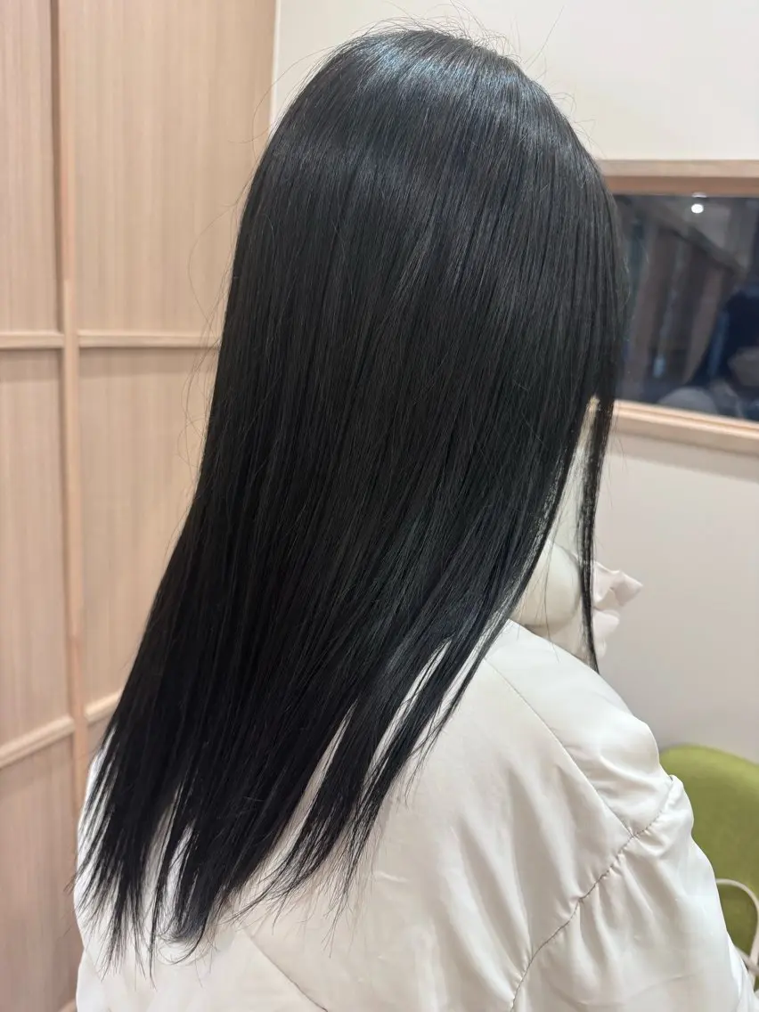 ロング カラー guest 松島のヘアスタイル