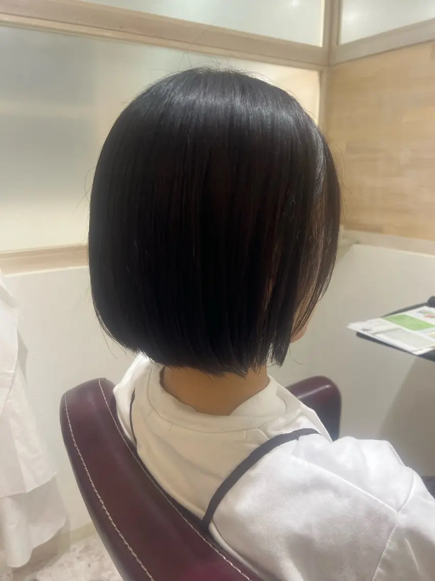 ショート 切りっぱなしボブ ボブ カット トリートメント 🥣🫧艶カラー 🦋アカマ ミユ🦋のヘアスタイル