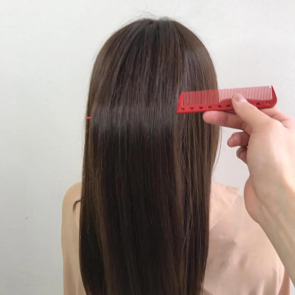 セミロング 髪質改善 白髪ぼかし、髪質改善 富田隼仁のヘアスタイル