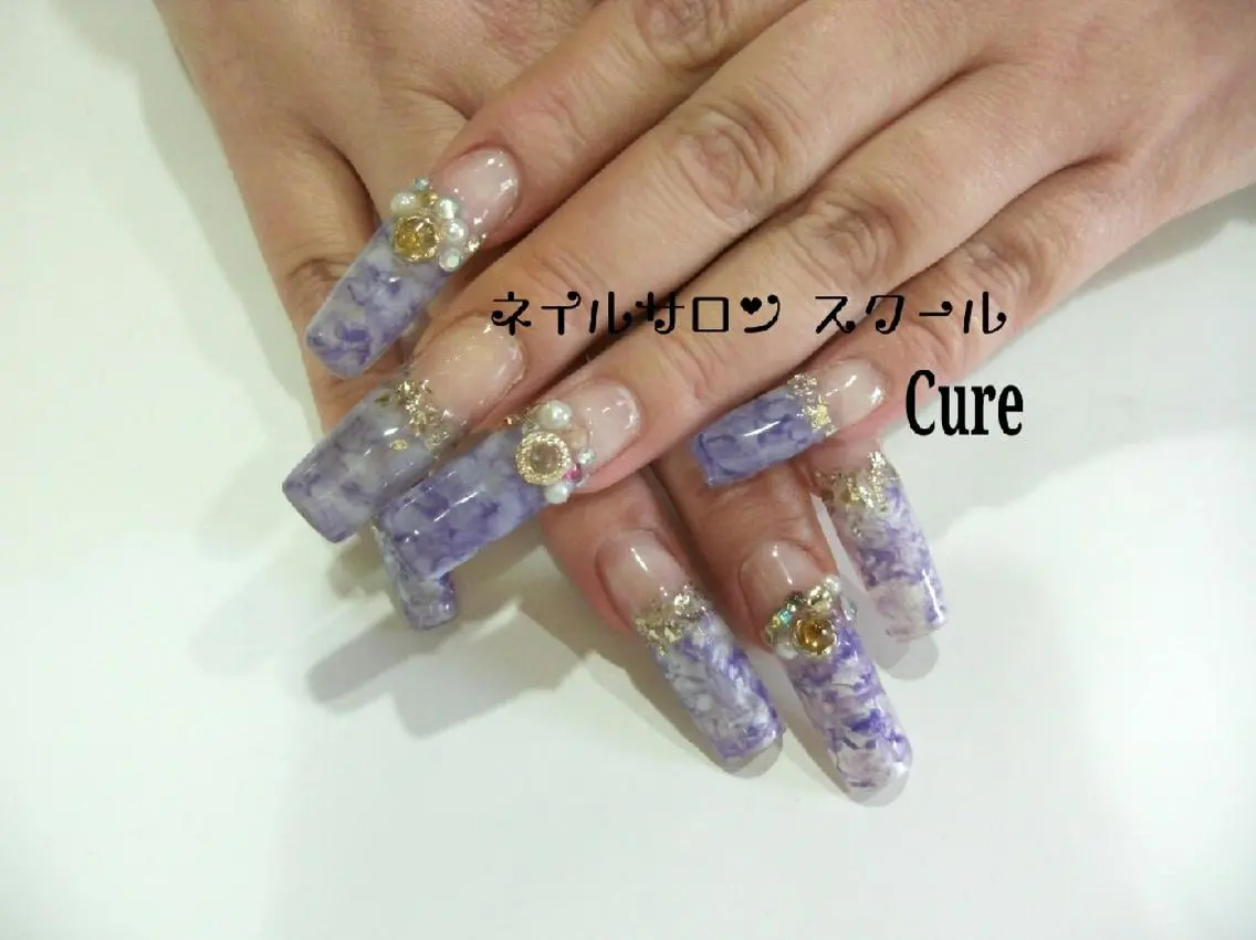 ロング ネイル フレンチネイル 大理石ネイル(マーブル) ネイルサロン Cureのネイルデザイン