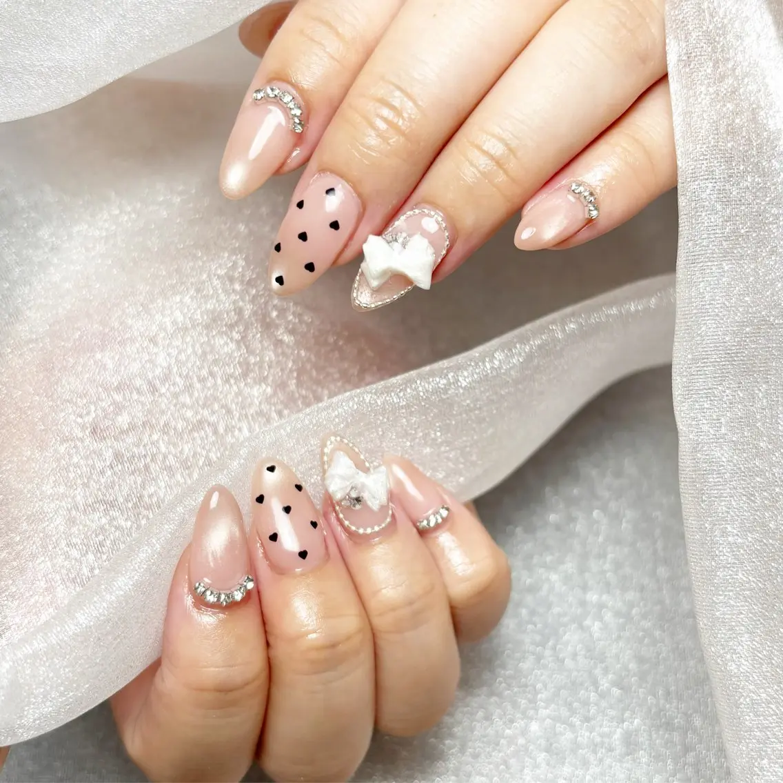 ネイル ハンドネイル nailroom DIASOMNIAのネイルデザイン