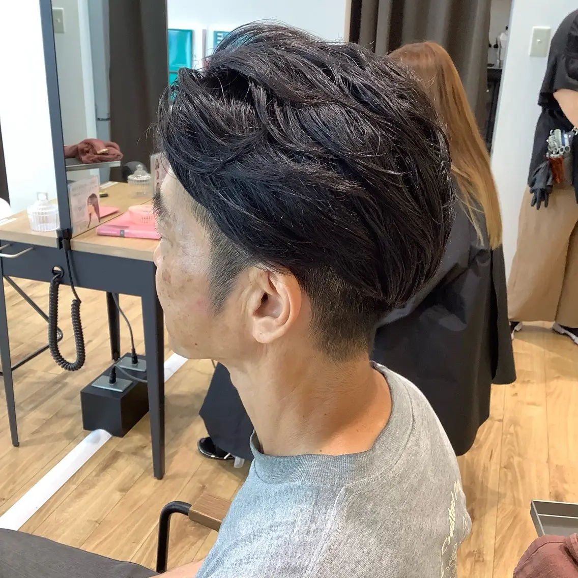ショート パーマ カット パーマ 髪質改善縮毛矯正 美容師✂️山崎竜二のヘアスタイル