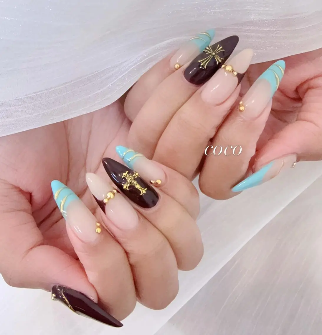 セミロング 韓国風ヘア 清水 美穂のネイルデザイン