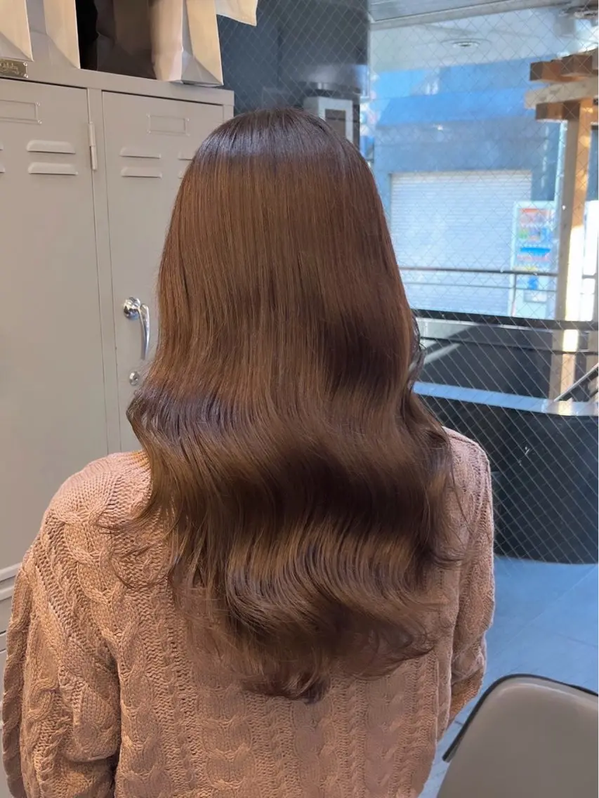 ミディアム ヘアカラー 髪質改善カラー 指名No.1👑のヘアスタイル