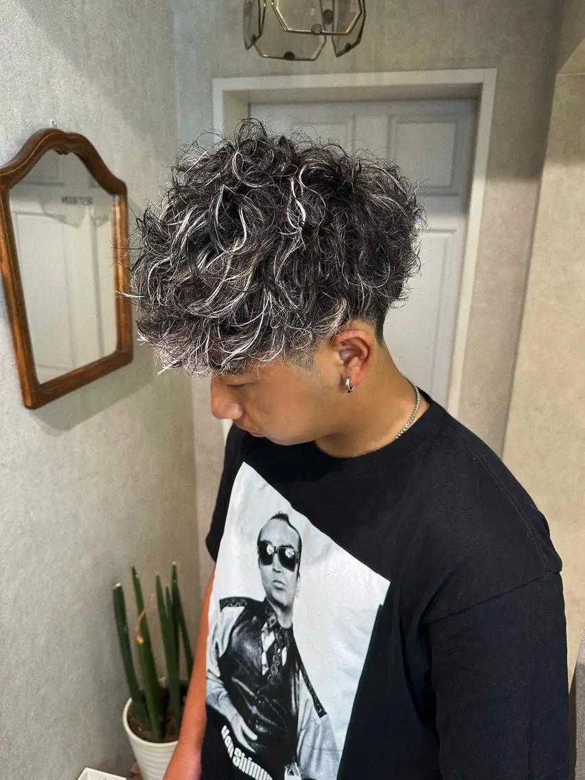 ショート カラー メッシュ お洒落カジュアル🍃 まなとのヘアスタイル