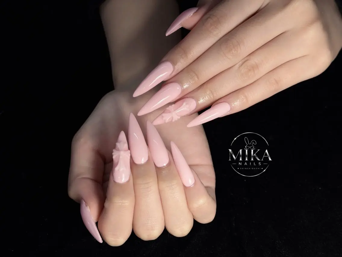 ネイル ガーリー キラキラネイル 韓国ネイル ロングネイル シンプルネイル ハンドネイル 🦊Genie🦊 Mika Nailsのネイルデザイン