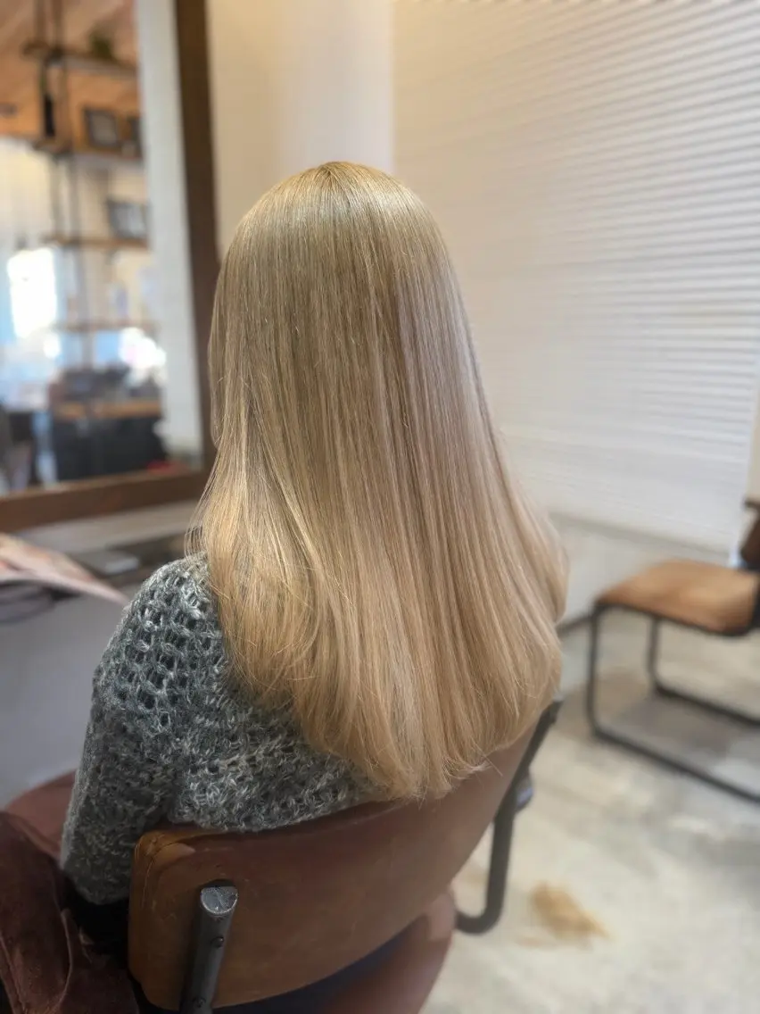 ロング カット トリートメント YUKI .のヘアスタイル