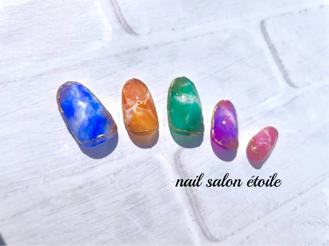 ネイル ジェルネイル ゴールド ミラーネイル ニュアンスネイル 春ネイル ハンドネイル nail salon étoileのネイルデザイン