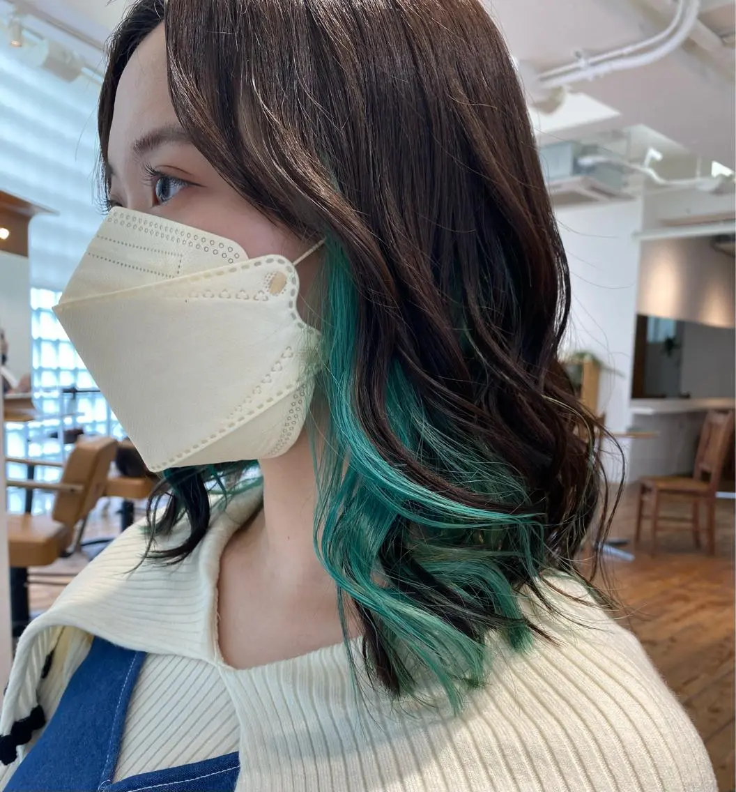 【🍃U-30レディース・4月限定🍃】🌈カット+ナチュラル個性を出すインナーカラー🌈【全体カラー&ブリーチ含む】の写真