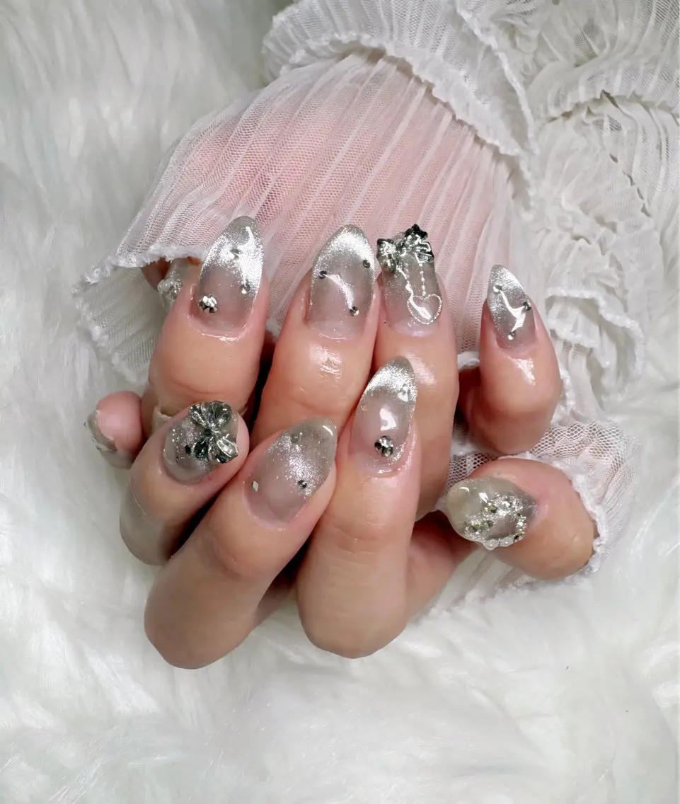 ネイル シルバー ハンドネイル Nail Salon macherieのネイルデザイン