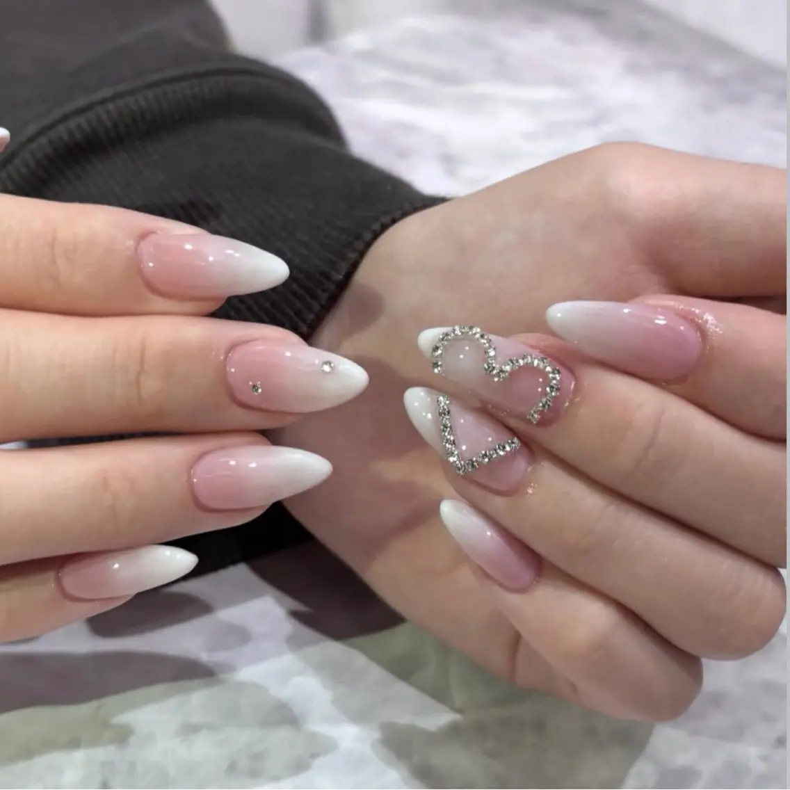 ネイル ハンドネイル fein. rion☁️のネイルデザイン