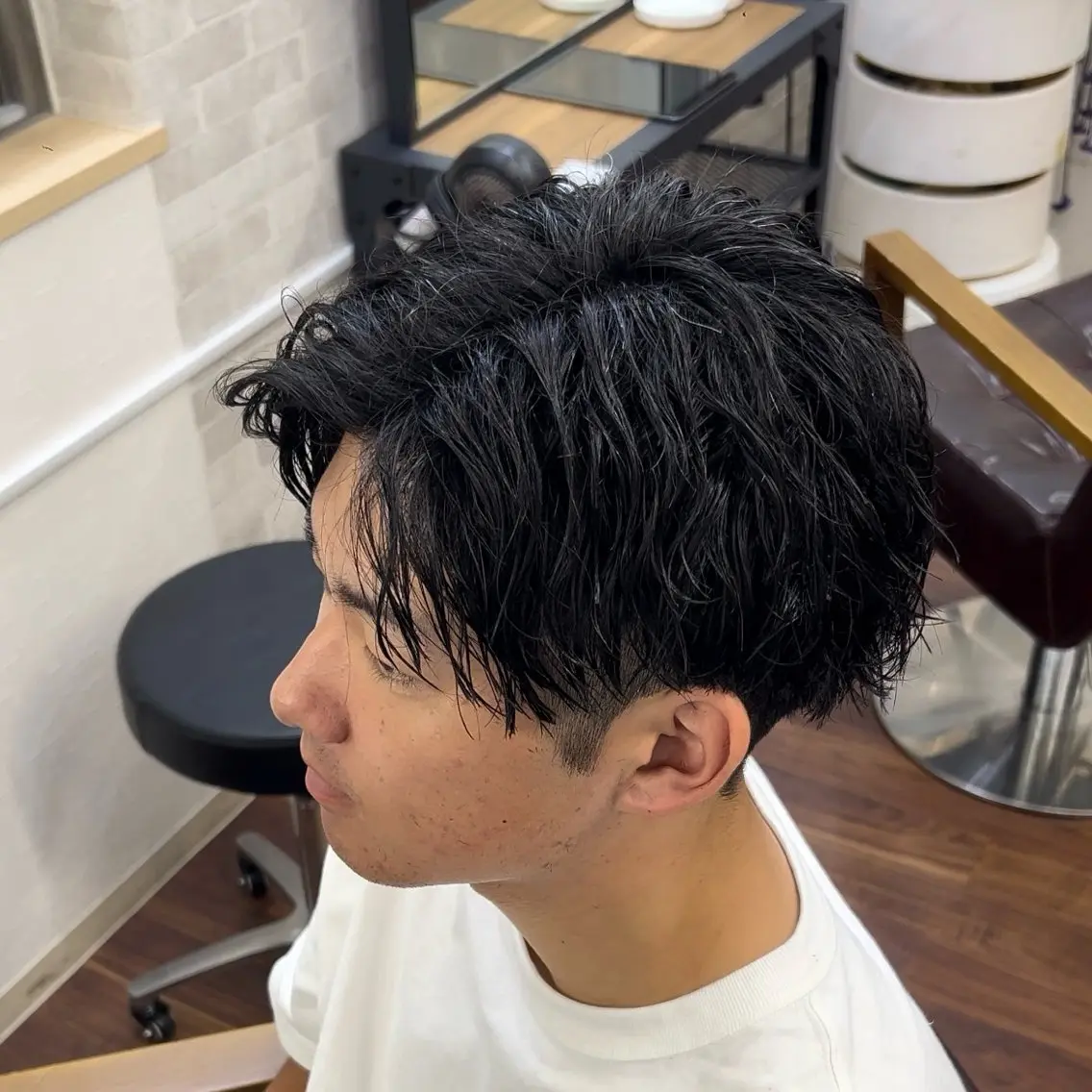 メンズ センターパート メンズパーマ カット Rikito .のヘアスタイル