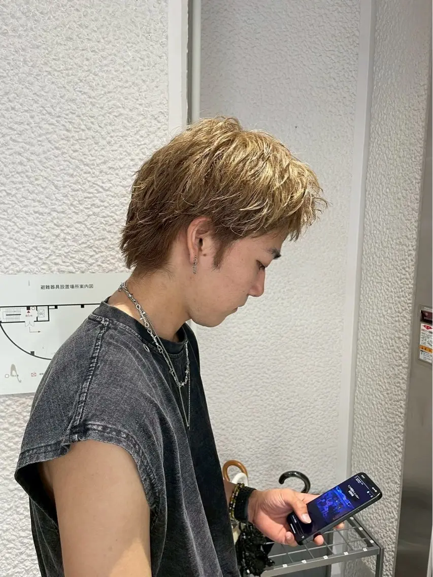ショート カラー メンズ カット ヘアカラー トリートメント 藍斗｜メンズ縮毛・ ブリーチのヘアスタイル