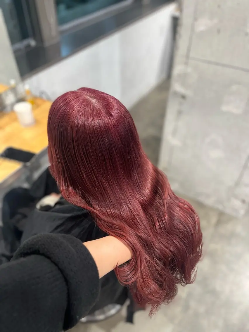 ロング カラー ヘアカラー トリートメント ハイトーンカラー 🦄レイヤーカットのヘアスタイル