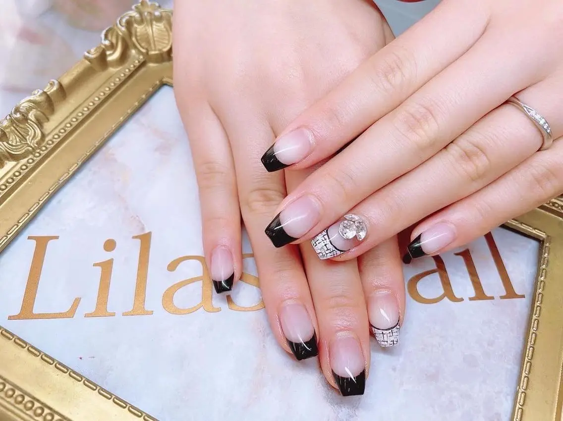 ネイル 入学式 フレンチネイル ジェルネイル 卒業式 キラキラネイル Lilas Nailのネイルデザイン