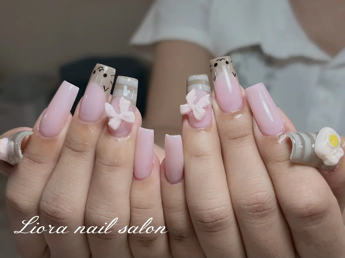 ネイル チークネイル フットネイル フレンチネイル ジェルネイル ガーリー ハンドネイル Liora nailのネイルデザイン