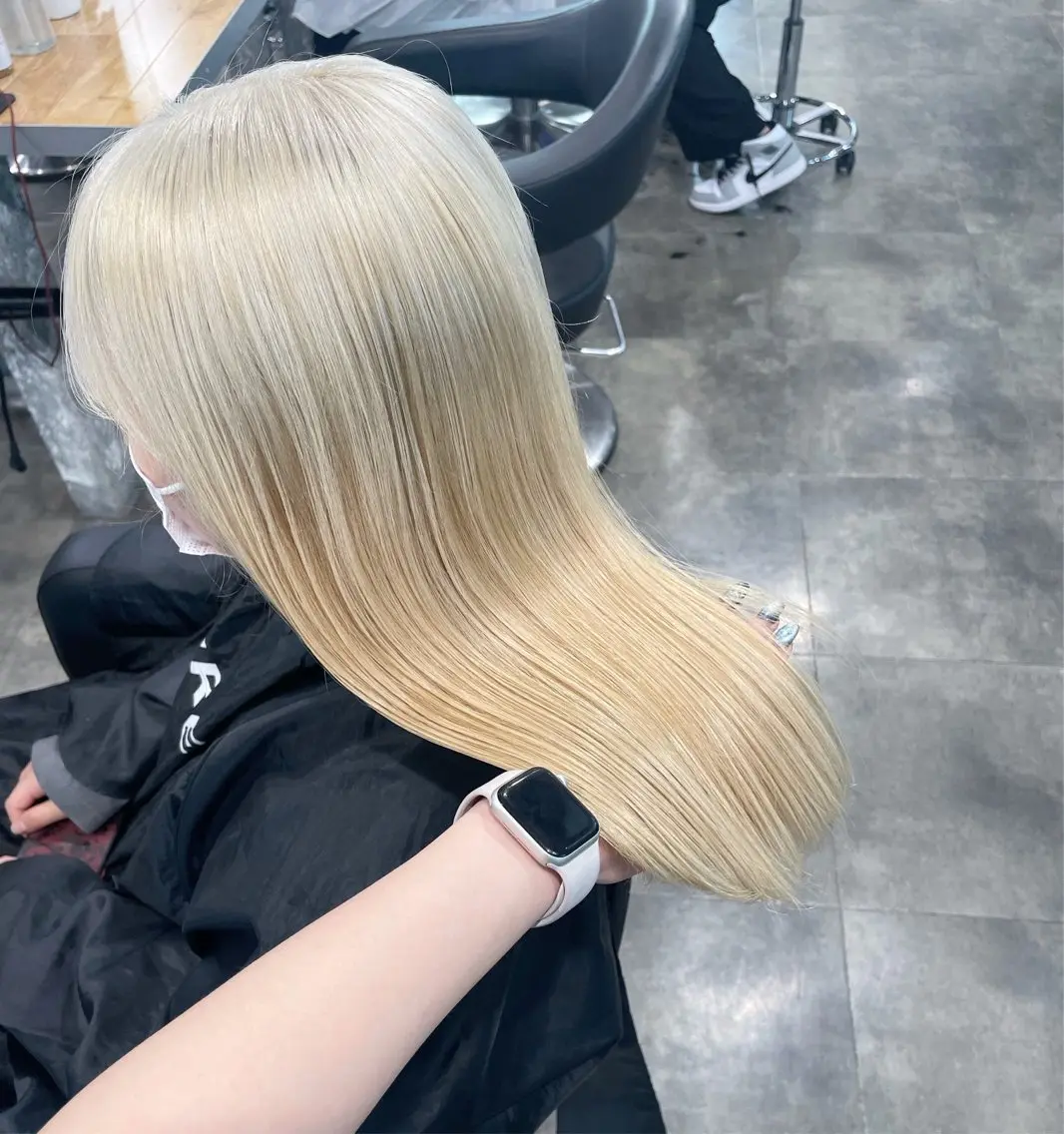 平日限定🩷🩷🩷ブロンドヘアーにしたいならこれ🎀🎀ケアブリーチ込トリプルカラー🤍の写真