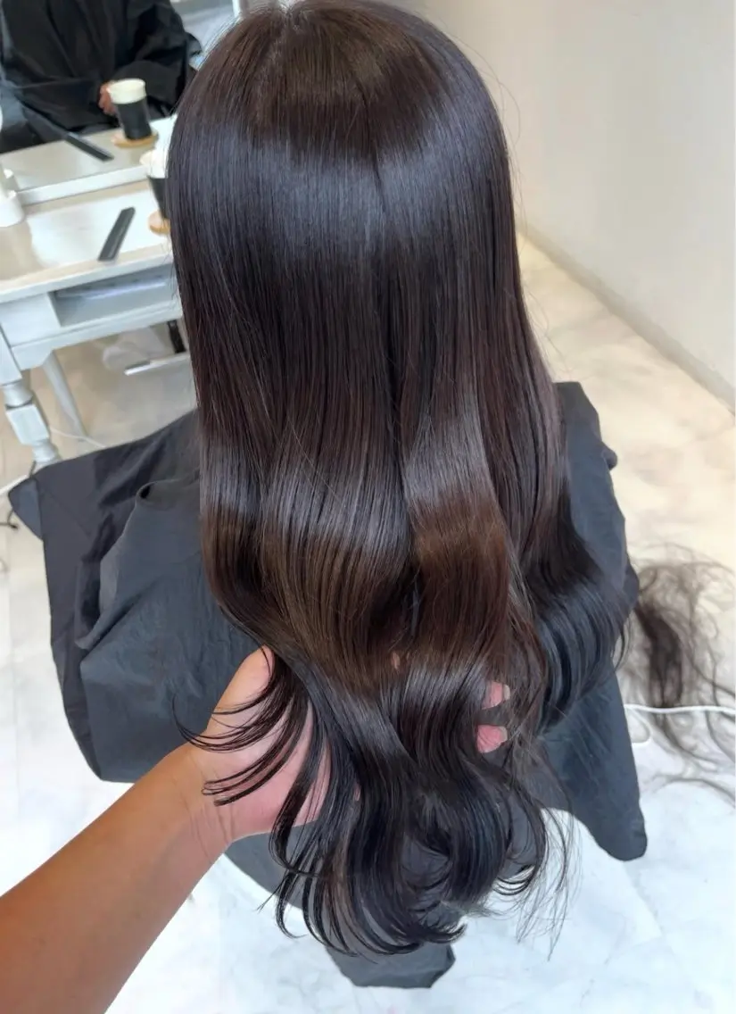 ロング カット ヘアカラー MOMO🍑 /顔周り/垢抜けのヘアスタイル