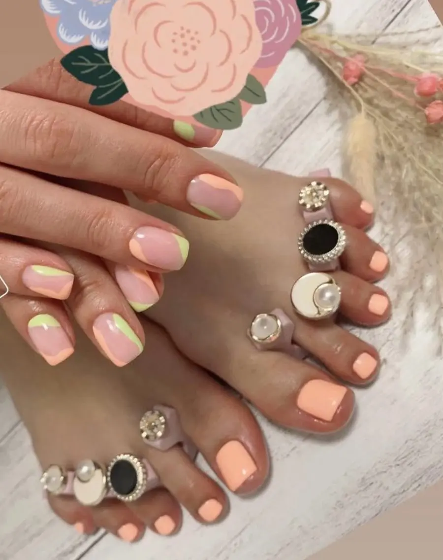 ネイル フットネイル おそろいネイル ハンドネイル ハンドケア ✨AiNail💅 ✨高幡不動NEW ✨のネイルデザイン