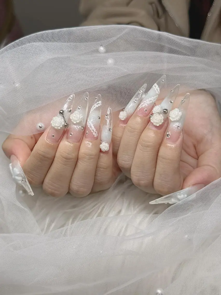 ネイル 長さ出し グラデーション 卒業式 キラキラネイル マグネットネイル ハンドネイル Lee Nailsのネイルデザイン