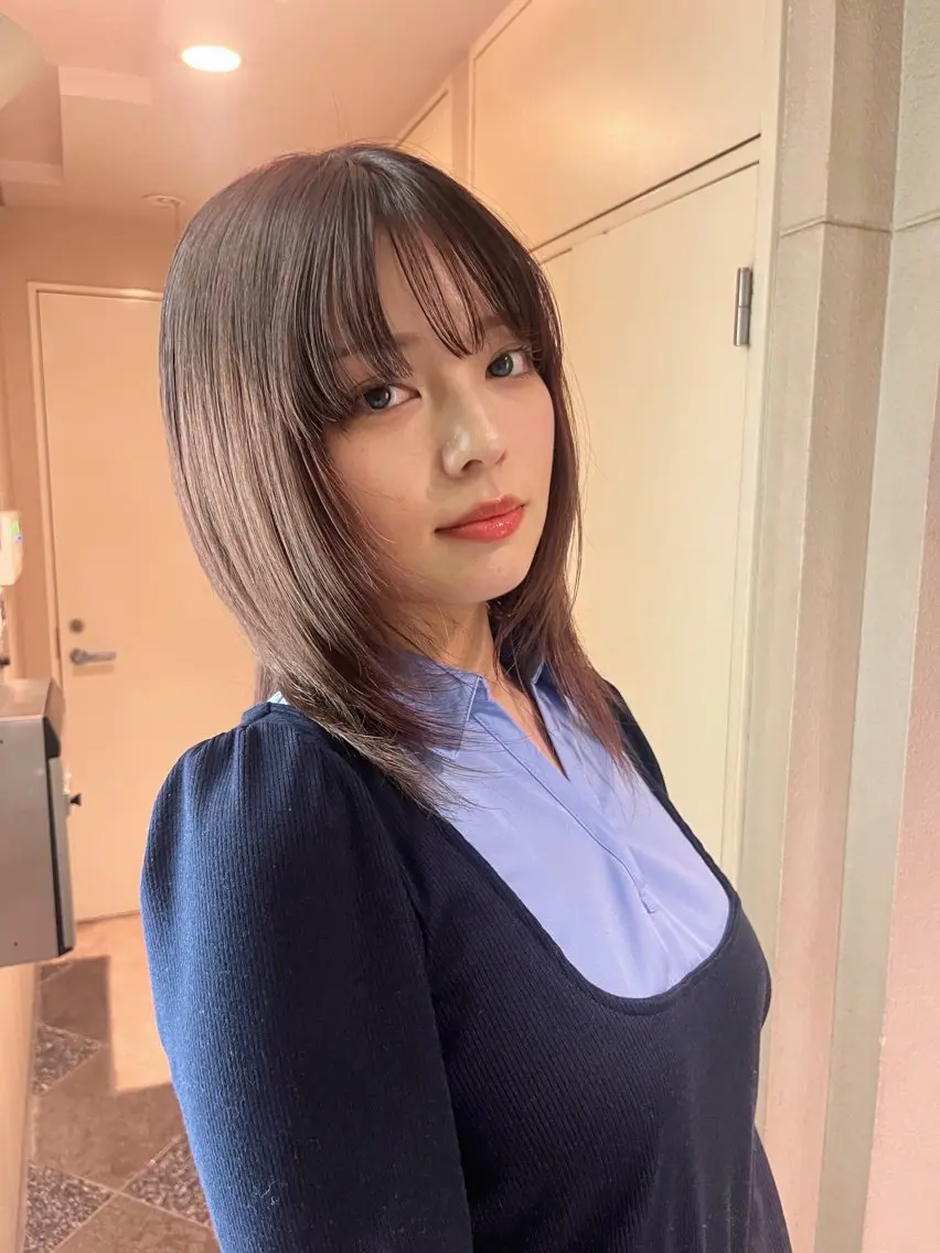 セミロング カラー 髪質改善 shui/艶カラー ／柔らかストレートのヘアスタイル