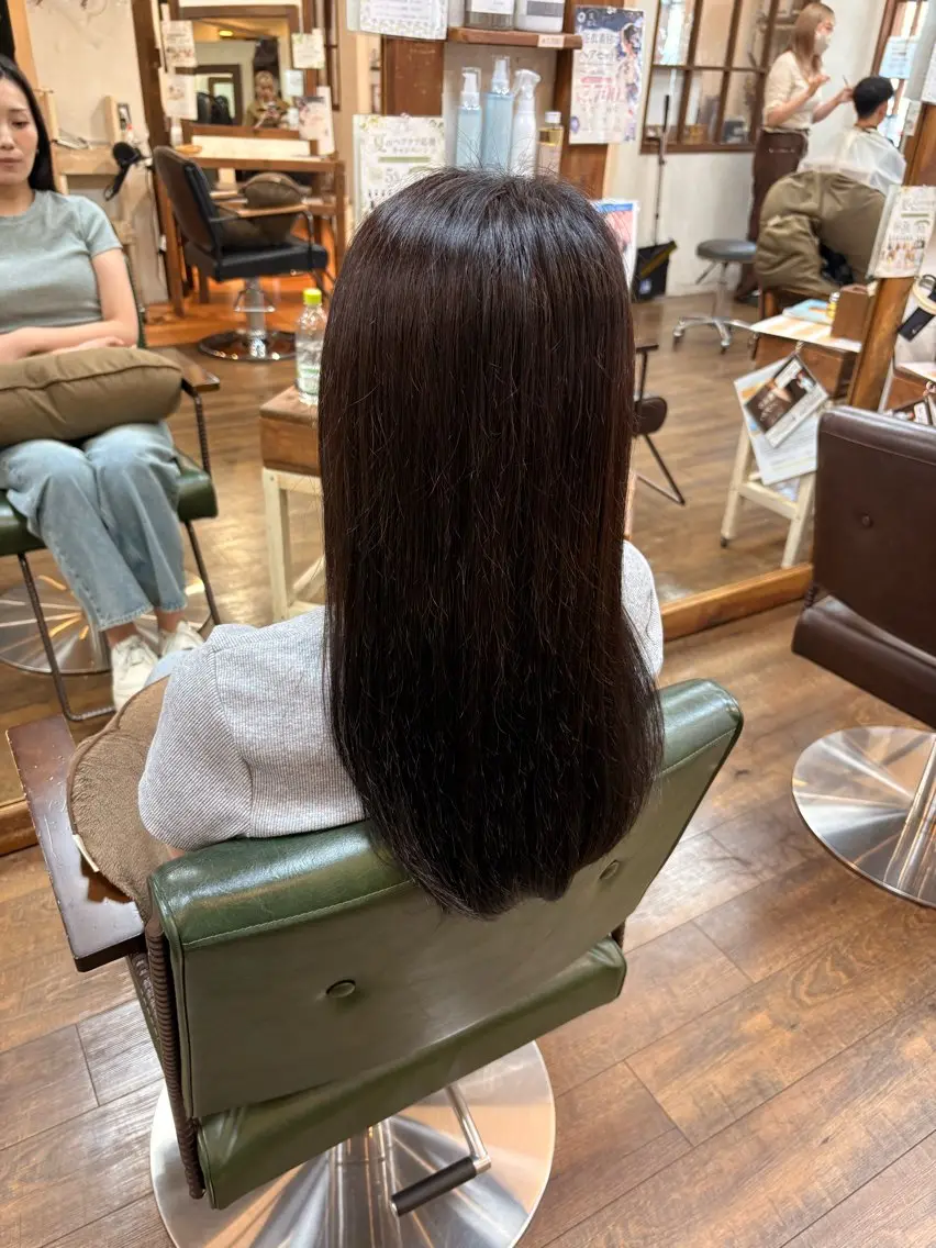 カラー ブラウンカラー ダークブラウン 三宅 デザインカラー 透明感カラー✨のヘアスタイル