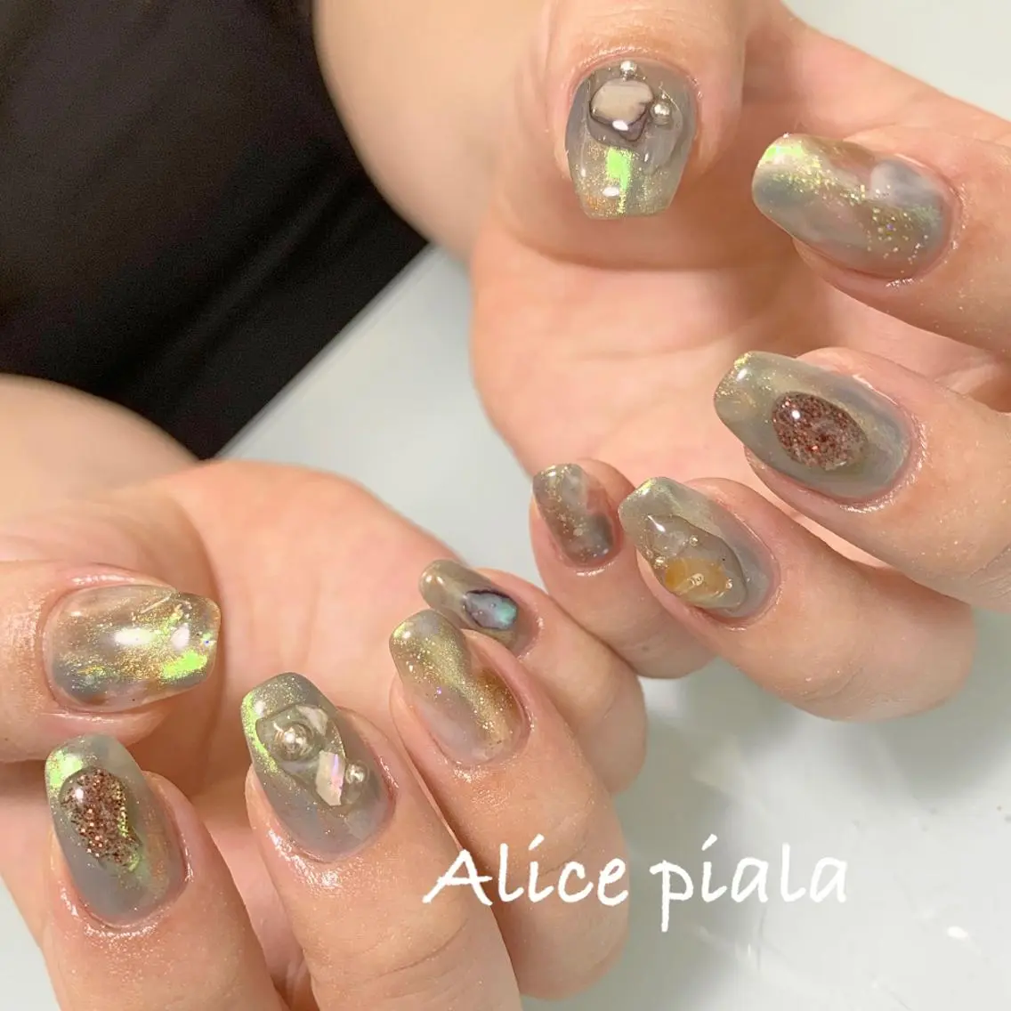ネイル マツエク・マツパ ハンドネイル M. Shihoのネイルデザイン