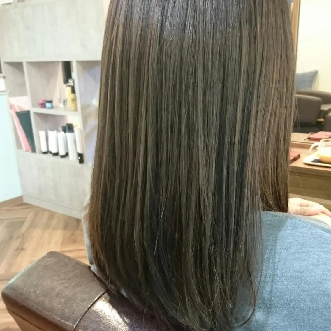 カラー ロング スミダ モモコのヘアスタイル