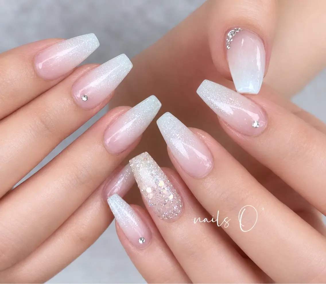 ネイル 大人可愛いネイル🎗 Hinaのネイルデザイン