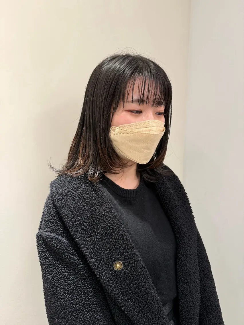ミディアム ウルフカット 大塚 柊那のヘアスタイル