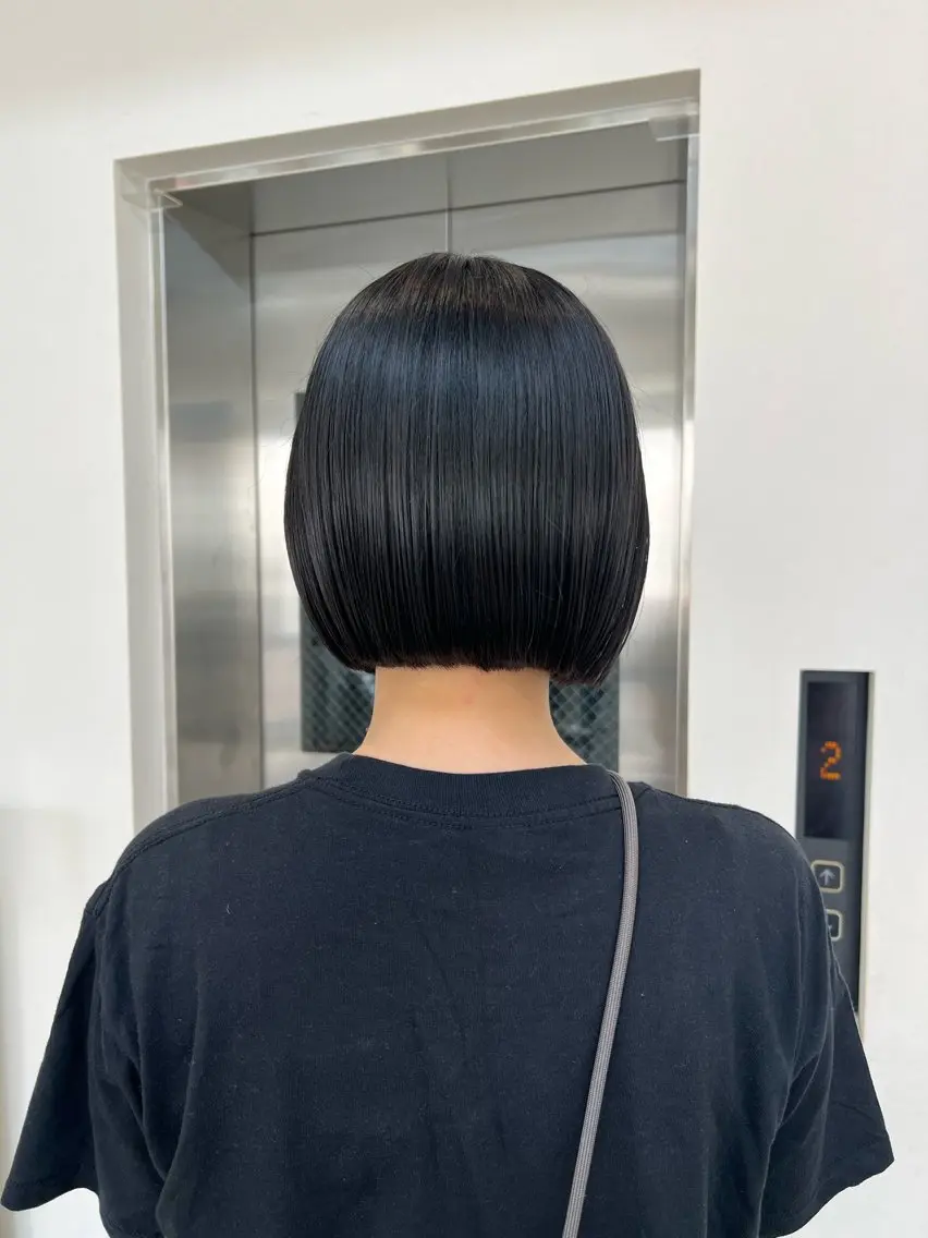 ショート カット AmiLi HONOKAのヘアスタイル