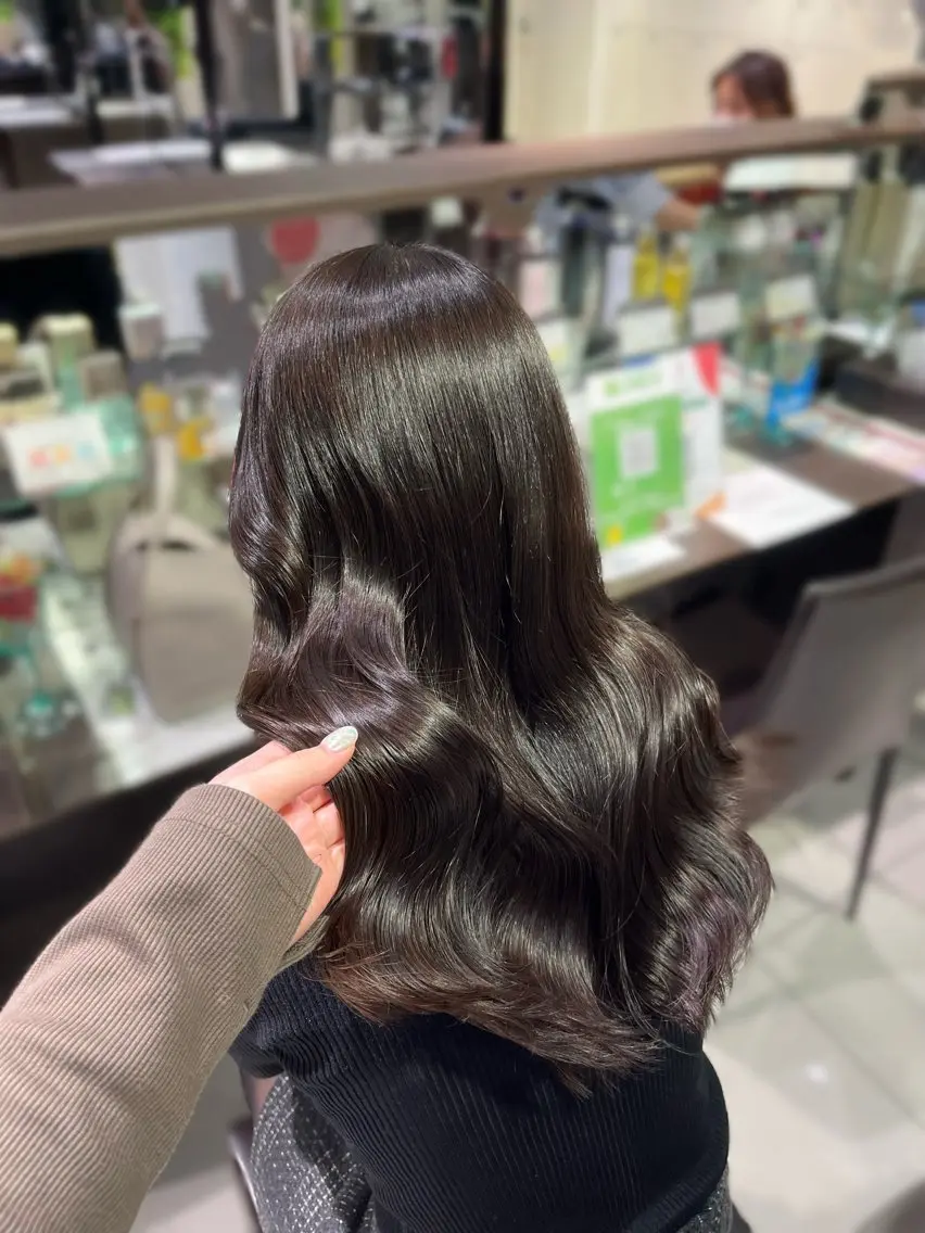 ロング ヘアカラー トリートメント レイヤー×艶髪🤎. 𝜗𝜚hitomiのヘアスタイル
