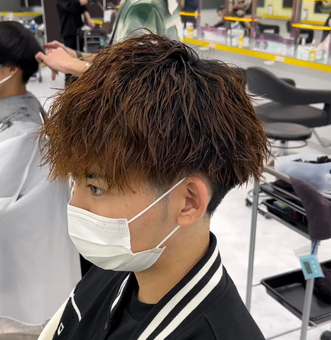 ショート カラー パーマ ヘアアレンジ メンズ キッズ ネイル マツエク・マツパ アイブロウ アップバング センターパート メンズハイライト マッシュ メンズパーマ 🔷横浜1のパーマ 職人🔷将太郎のヘアスタイル