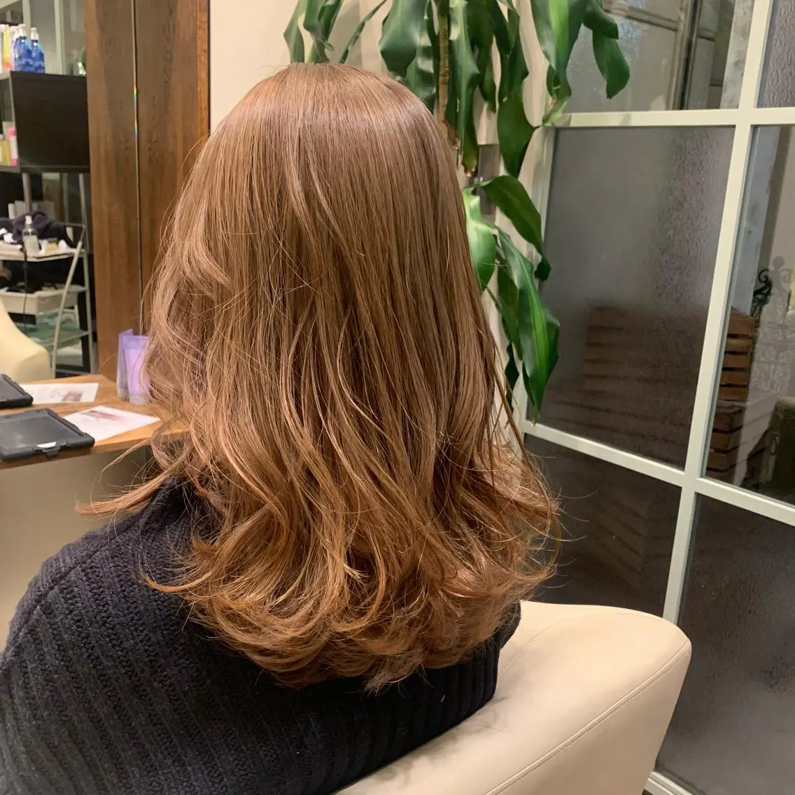 セミロング カラー 【完全個室】髪質改善 暖色カラー/山崎唯奈のヘアスタイル