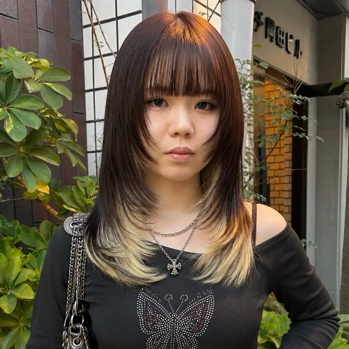 ロング 顔まわりレイヤー 顔周りカット ハッシュカット 韓国風ヘア レイヤーカット カット ヘアカラー トリートメント ハイトーン/レイヤー カット/TAKEのヘアスタイル