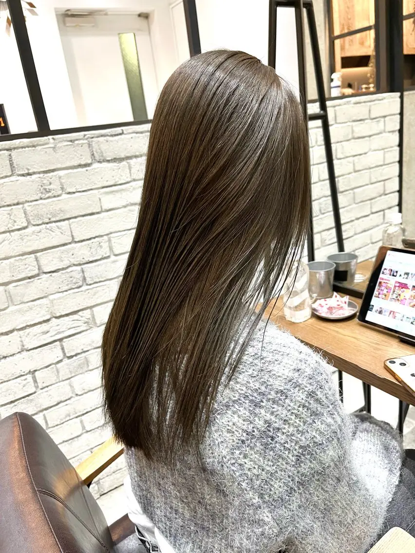 ロング カラー アディクシーカラー アッシュ ベージュカラー ブルーカラー 透明感カラー 🌈外国風ハイライト こうたろうのヘアスタイル
