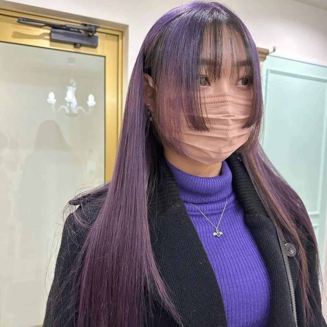 ロング カラー 黒髪 パープルカラー ORIKA 美容室のヘアスタイル
