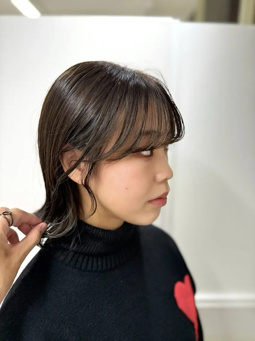 ミディアム 顔周りカット カット ヘアカラー トリートメント 竜太/髪質改善カラ ー/似合わせカットのヘアスタイル