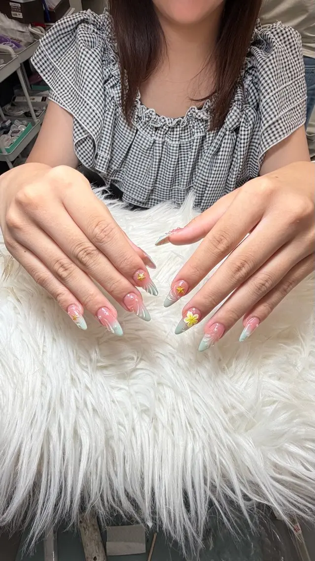ネイル 長さ出し フレンチネイル グラデーション 韓国ネイル マグネットネイル ハンドネイル VB HEAVEN nailのネイルデザイン