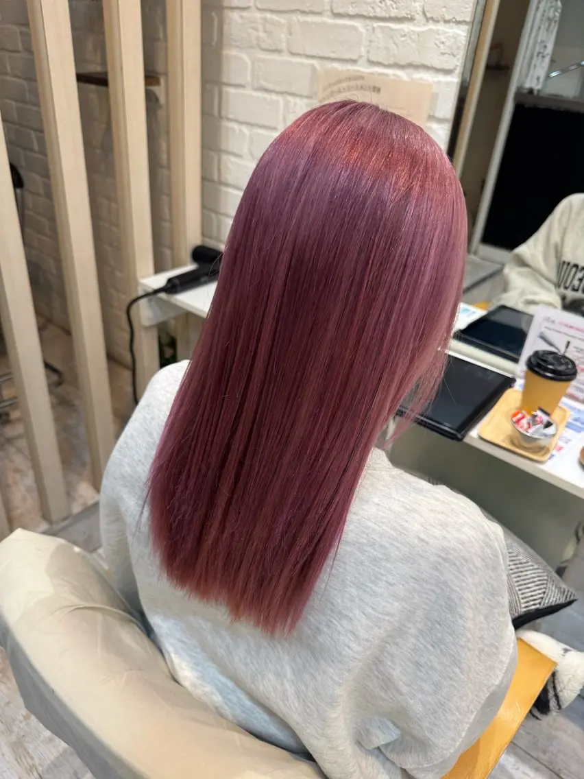 ロング カラー ベージュカラー ブリーチ ピンクカラー ピンクベージュ カラーお任せ下さい ✨️おかだまなみのヘアスタイル